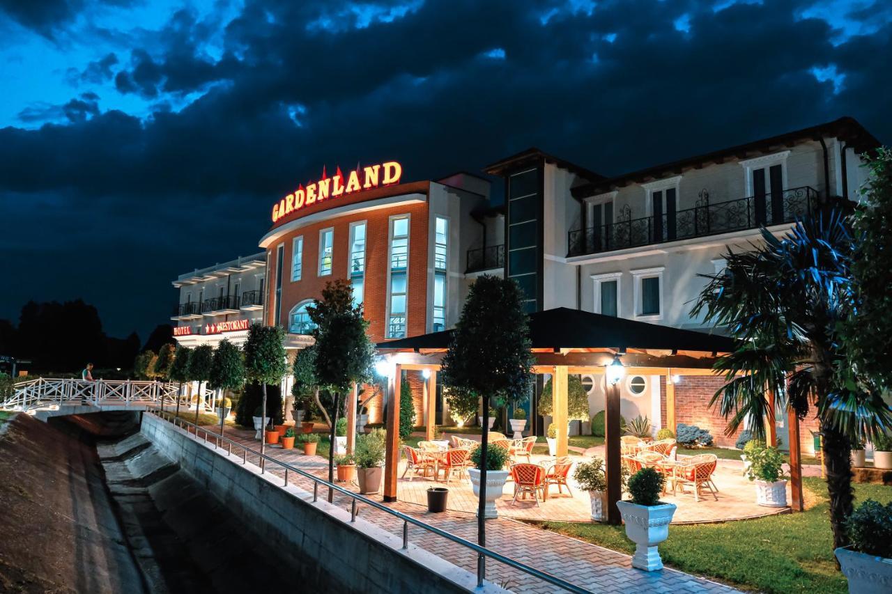 Gardenland Resort Bushat Εξωτερικό φωτογραφία