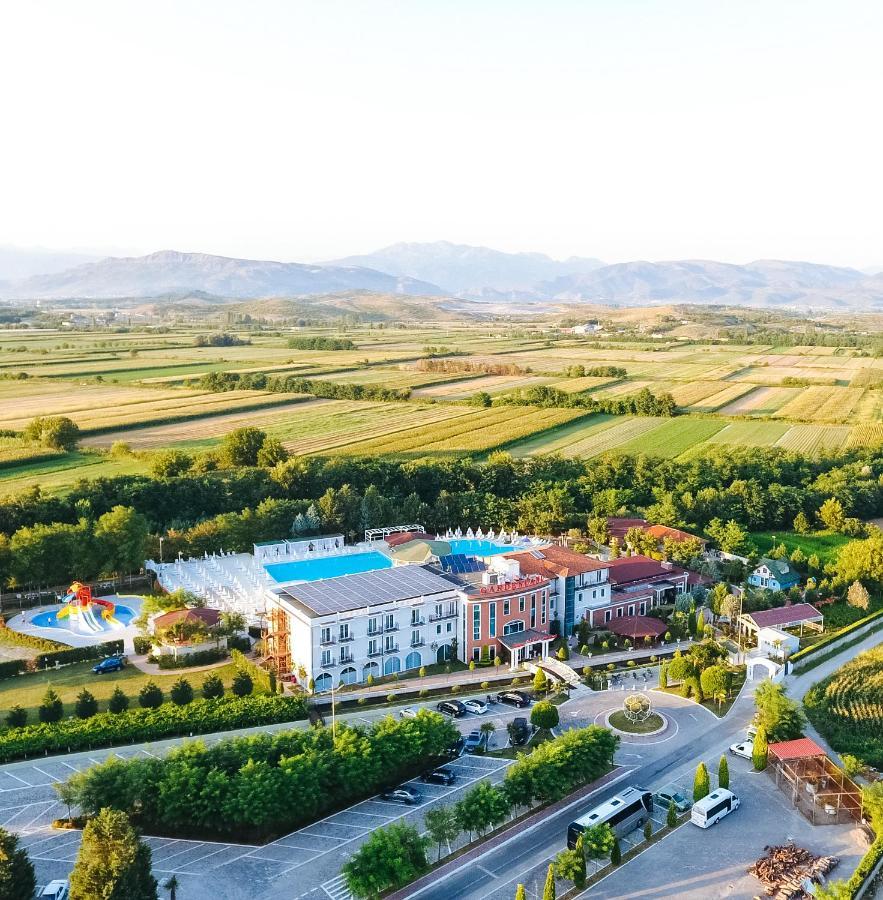 Gardenland Resort Bushat Εξωτερικό φωτογραφία