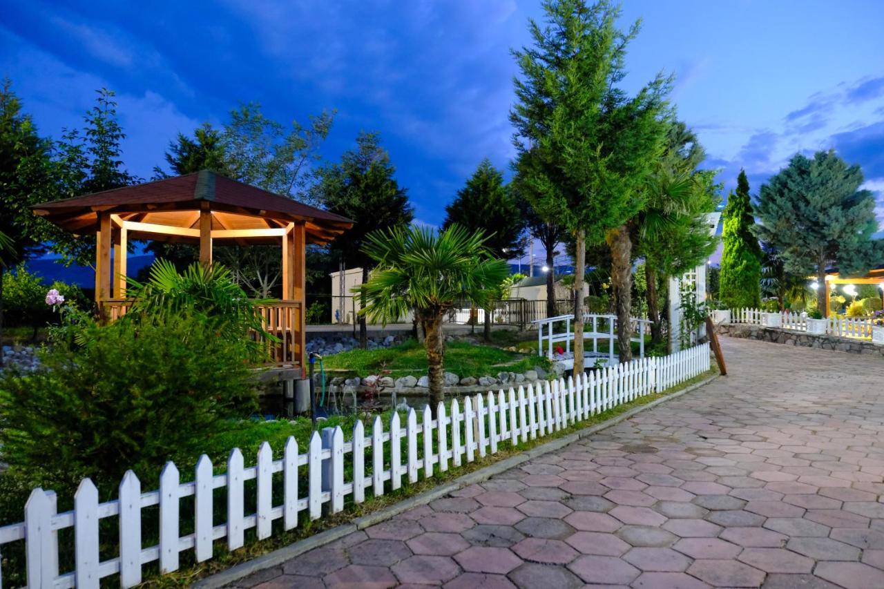 Gardenland Resort Bushat Εξωτερικό φωτογραφία