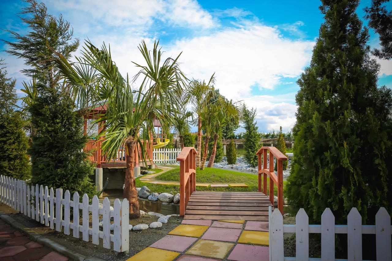 Gardenland Resort Bushat Εξωτερικό φωτογραφία