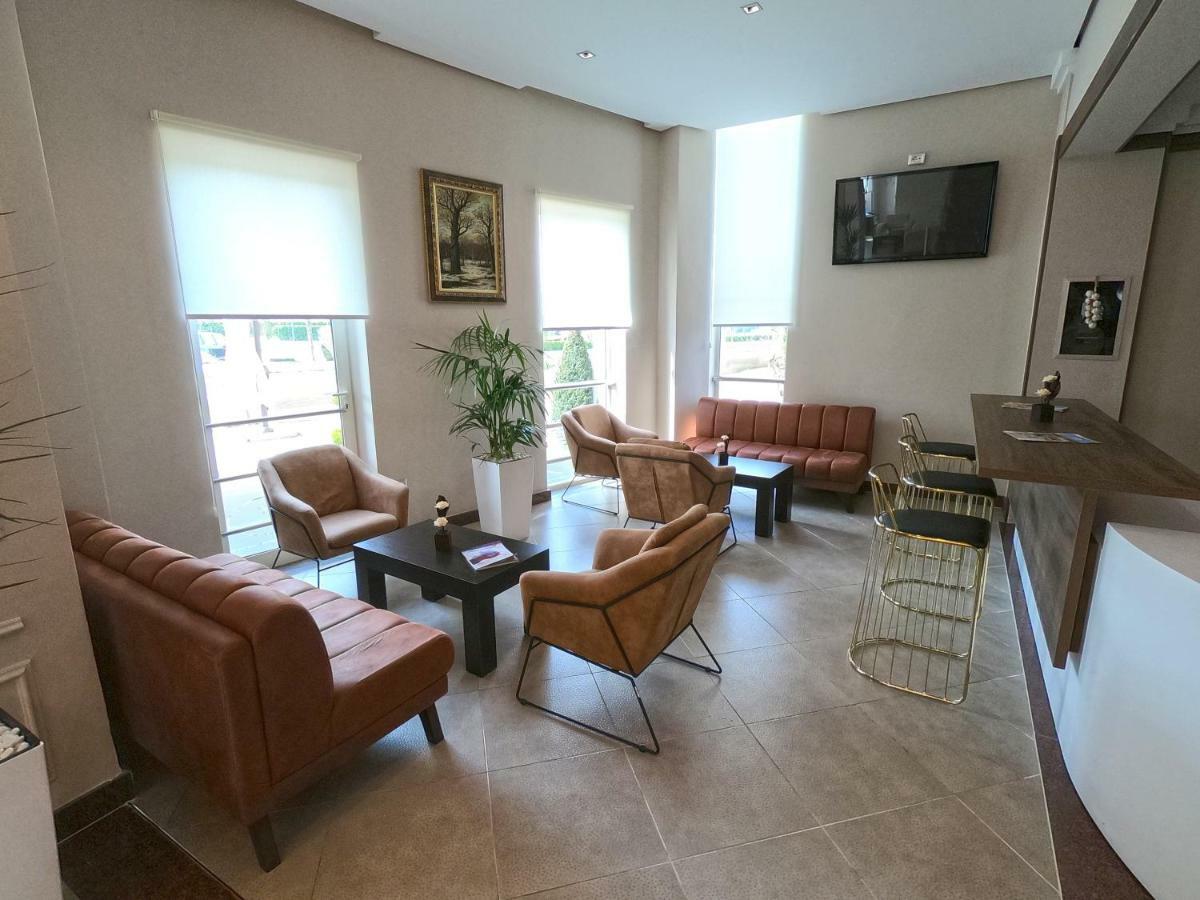 Gardenland Resort Bushat Εξωτερικό φωτογραφία
